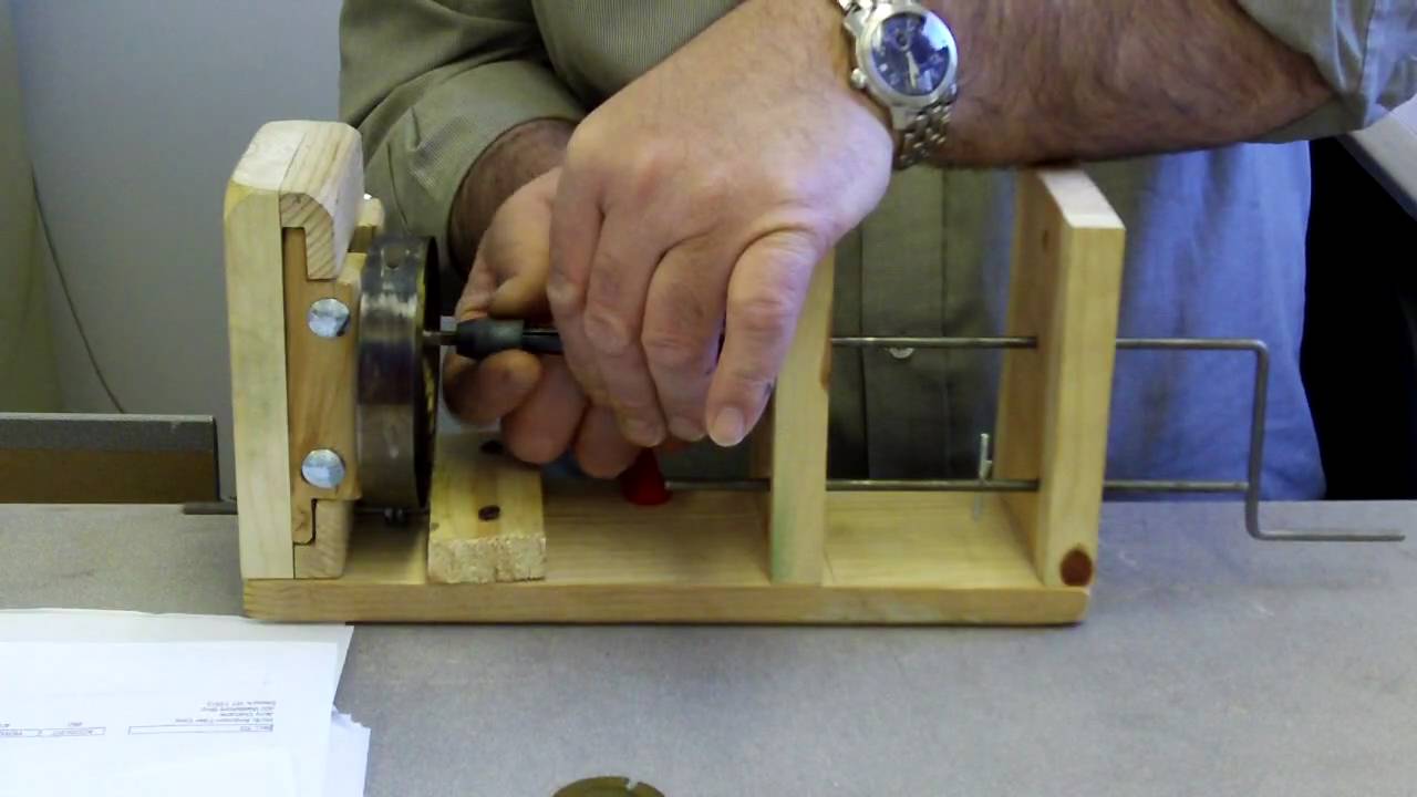 400 DAY CLOCK MAINSPRING WINDER