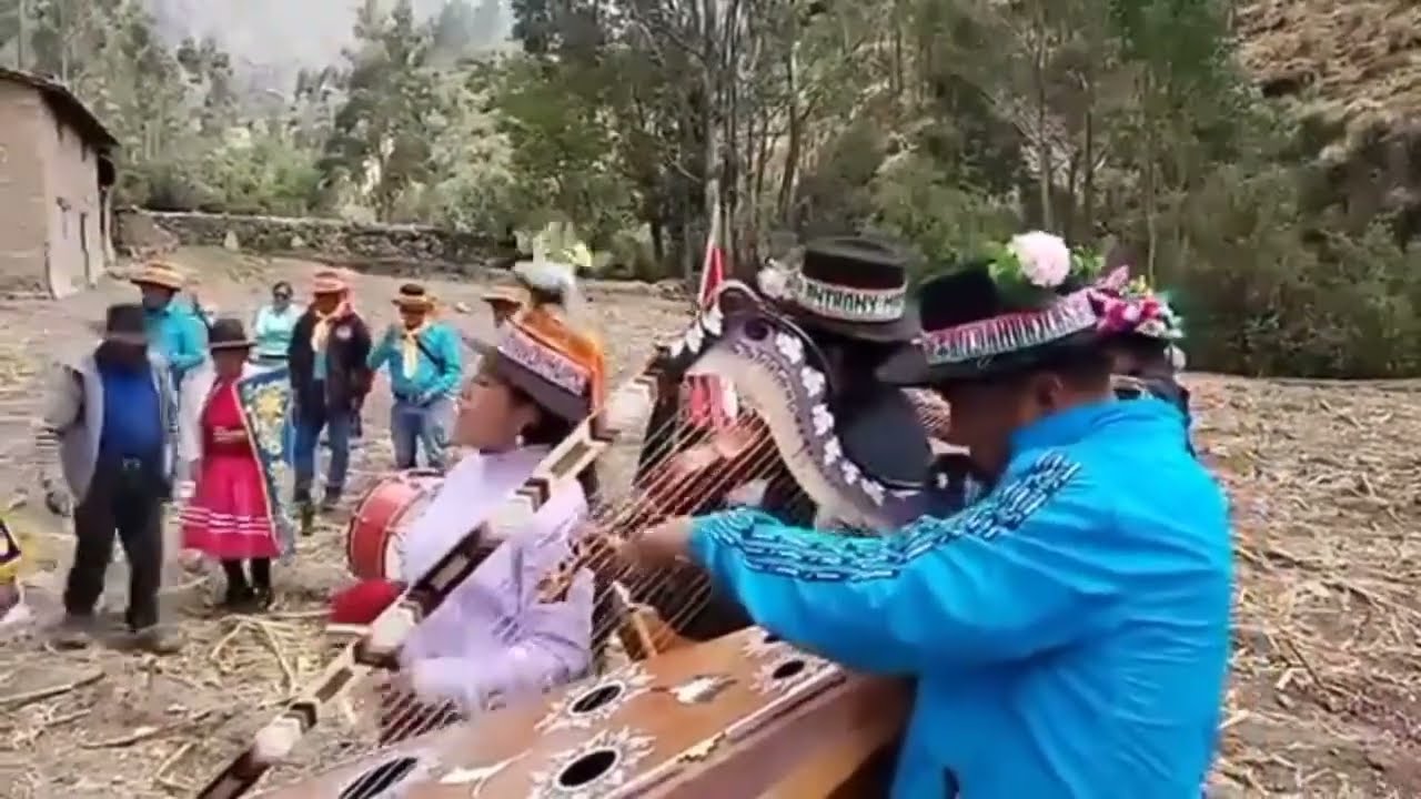 Lindo Huayno Bailable Con Arpa y Violín 2025 /Josefina Pérez /🎻🎶💃🕺👯