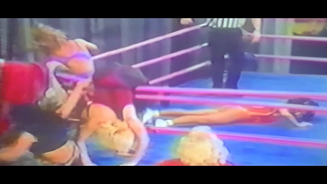 G.L.O.W. Gorgeous Ladies Of Wrestling (SO2E23) 49 SHOW SEASON 2 episod 23 GLOW TINA FERRARI REIGN 14