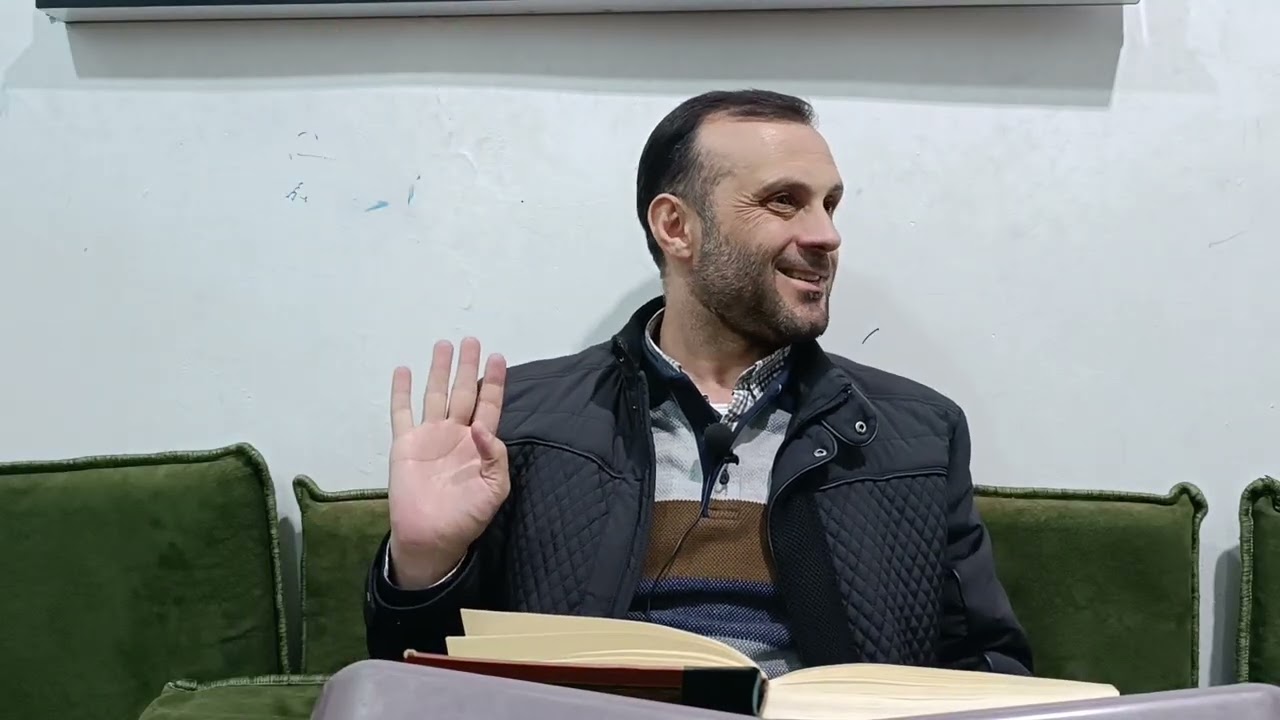 التفكر في خلق السماوات والأرض. 
