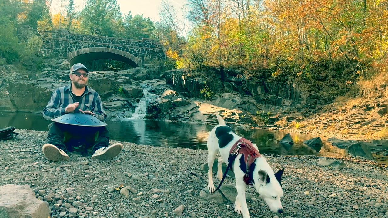 Down at the Swimming Hole. (RAV Vast music)