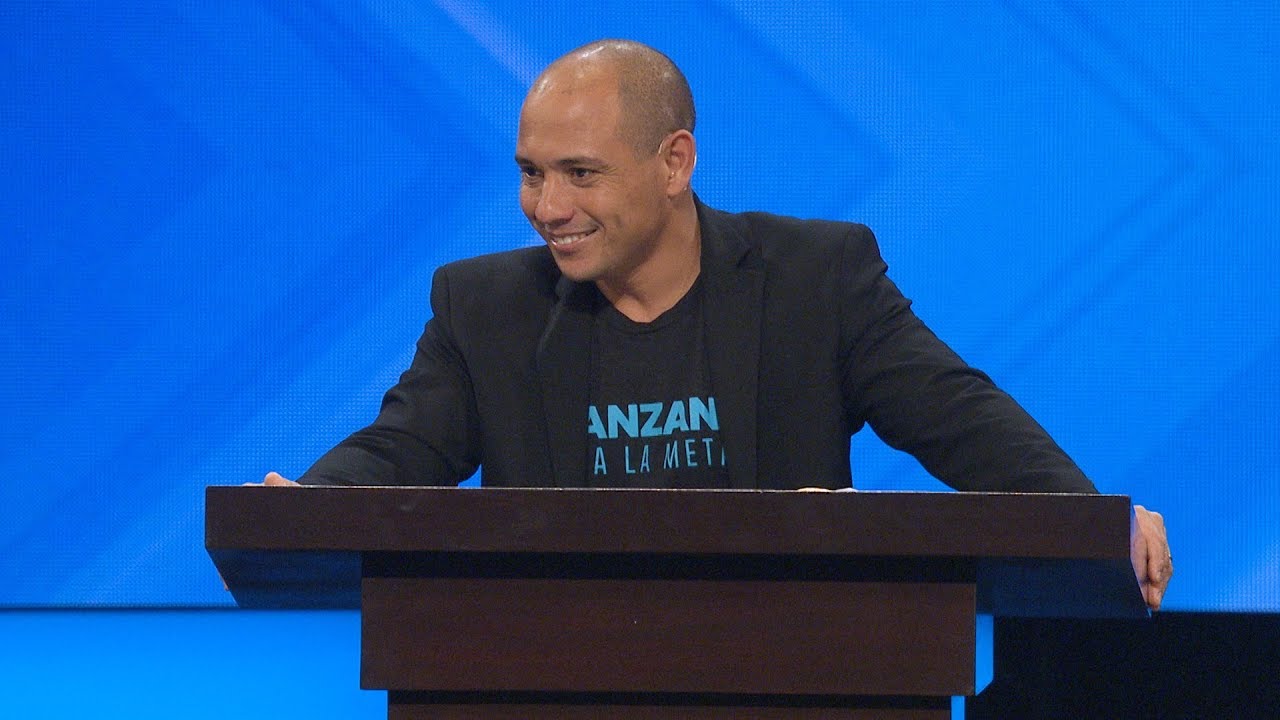 Avancemos hacia la meta - Gilberto Corredera | Predica Cristiana