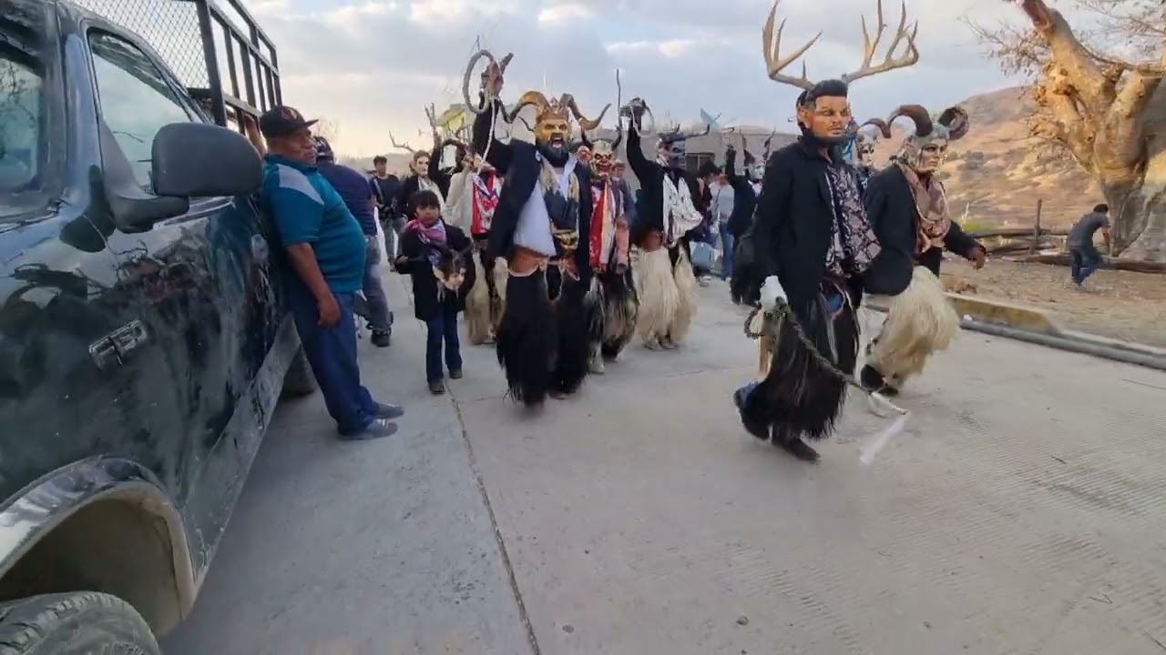Los diablos de amatitecos en Guadalupe villa hermosa 