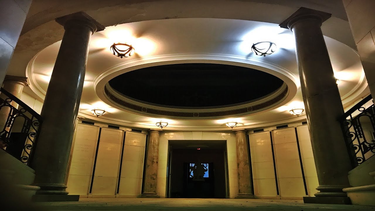 ABANDONED FREEMASON MAUSOLEUM! (PEOPLE STILL BURIED IN THE WALLS)