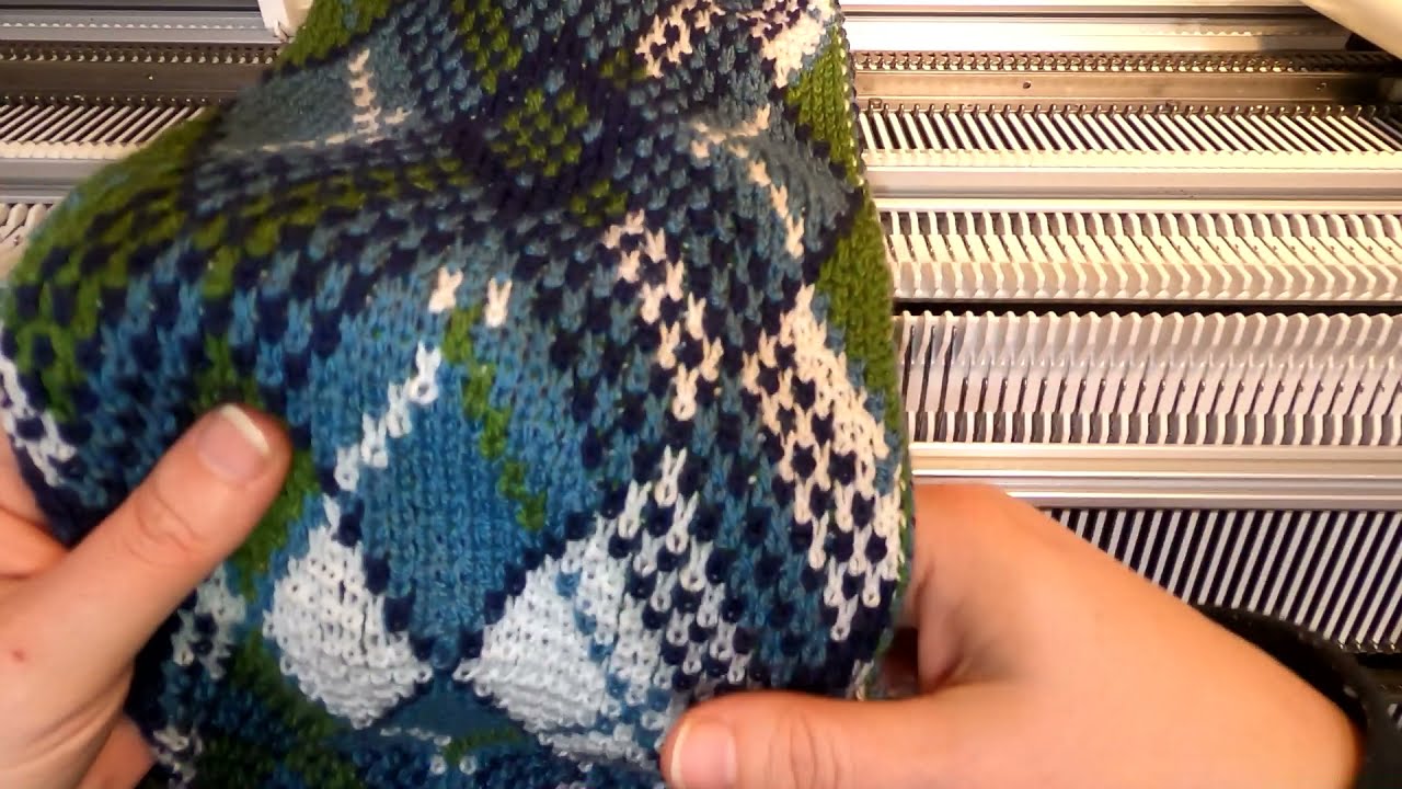 Two Color Swatch - Part 1 - Cast on, T180 - Passap e6000/DM80/Pinky