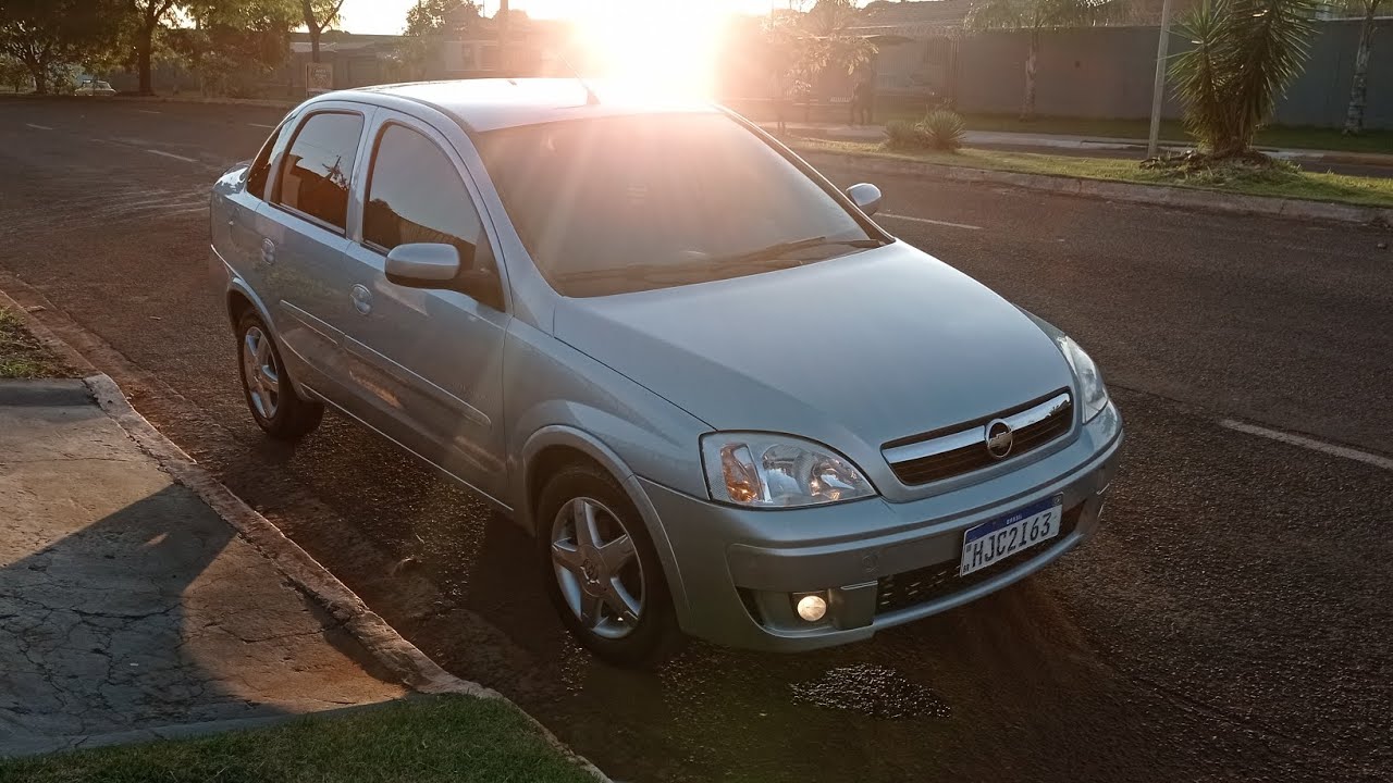 Corsa Premium 1.4 - 2010