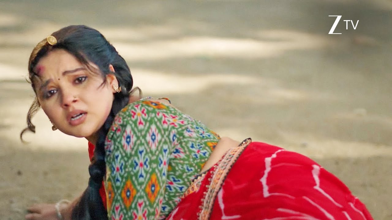 VASUDHA | गुंडों ने वसुधा को किया परेशान, देवांश ने की गुंडों की पिटाई!