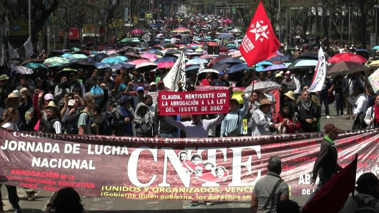 Maestros inician protestas en México y amenazan con acciones durante el Mundial | AFP
