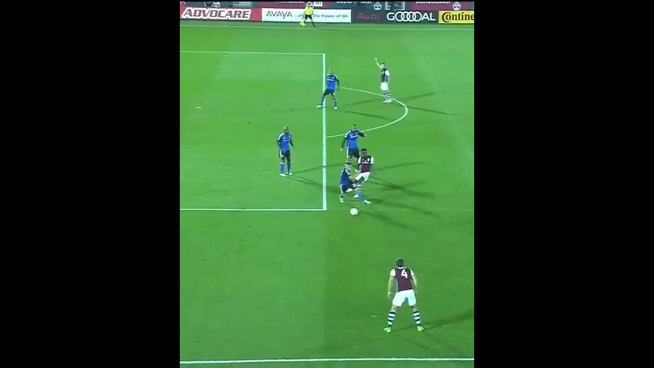 Epic Diving Headers 😎