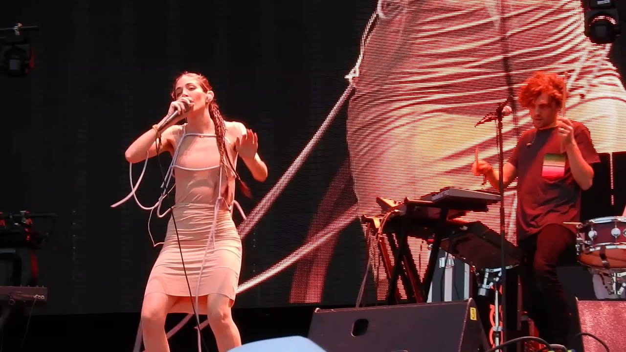 Chairlift /// Ottawa to Osaka /// Corona Capital 2015