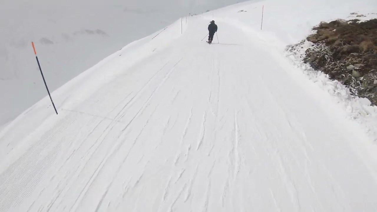 Andermatt, Switzerland🇨🇭 Ski from Gütsch to Schneehüenerstock - POV - Part 1