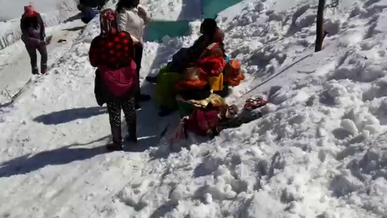 Frozen Tsongmo Lake