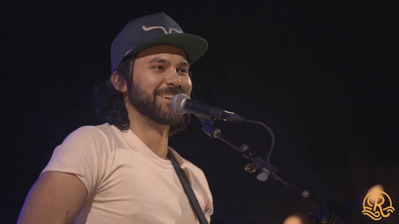 Shakey Graves - Roll the Bones live at Revival Experience