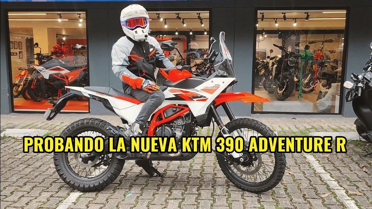 Probando la KTM 390 Adventure R (la moto más polivalente del segmento)