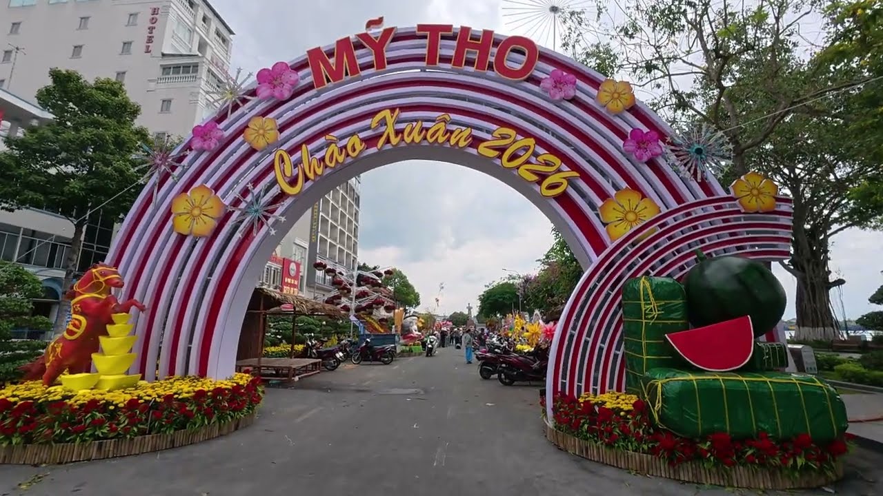 ĐƯỜNG HOA MỸ THO CÔNG VIÊN LẠC HỒNG CÔNG ĐOẠN CUỐI DO CÁC TRƯỜNG  TRONG PHƯƠNG MỸ THO ĐẢM NHIỆM