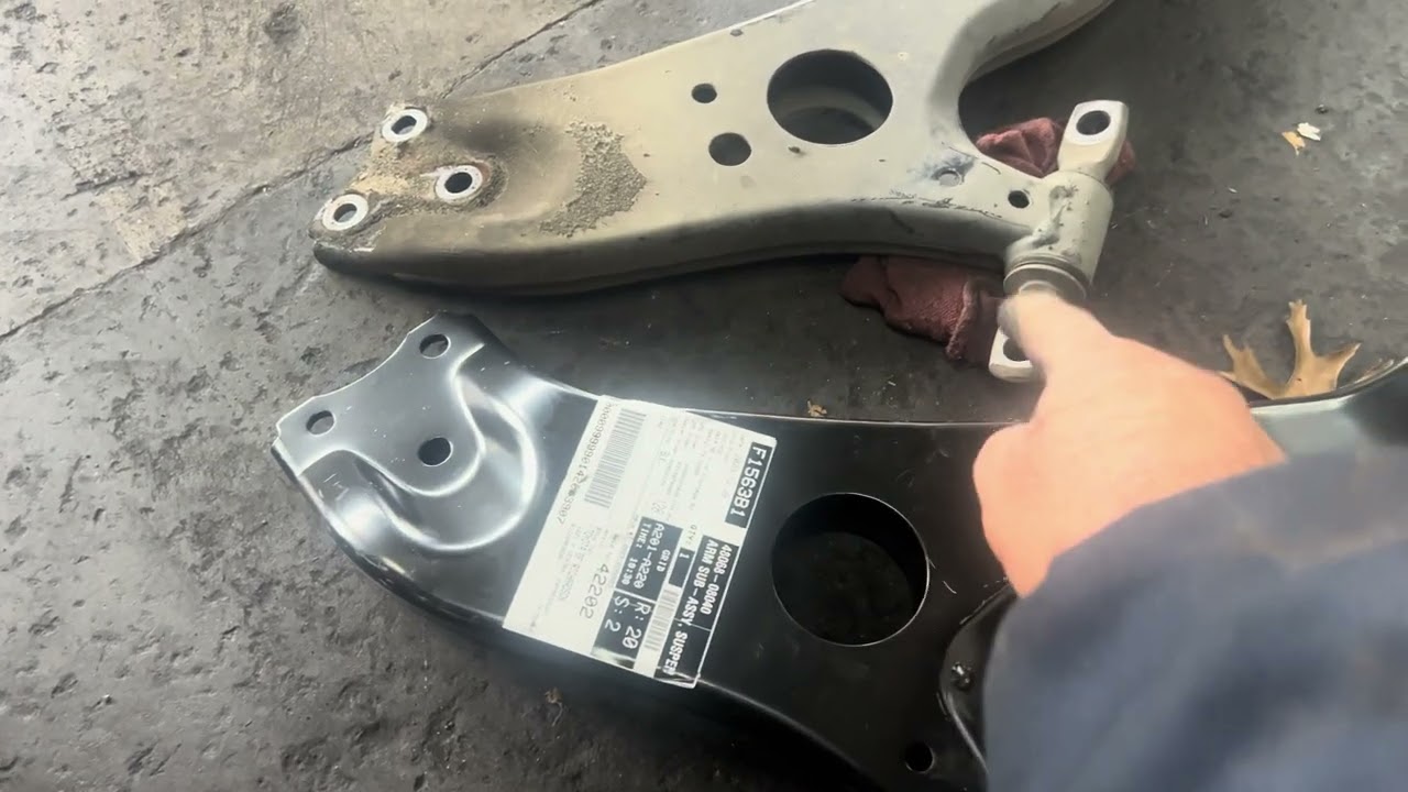 2011-2014 Toyota Sienna 2 Front Lower Control Arm Replacement!! Thay Thế Tay Điều Khiển phía Dưới!!