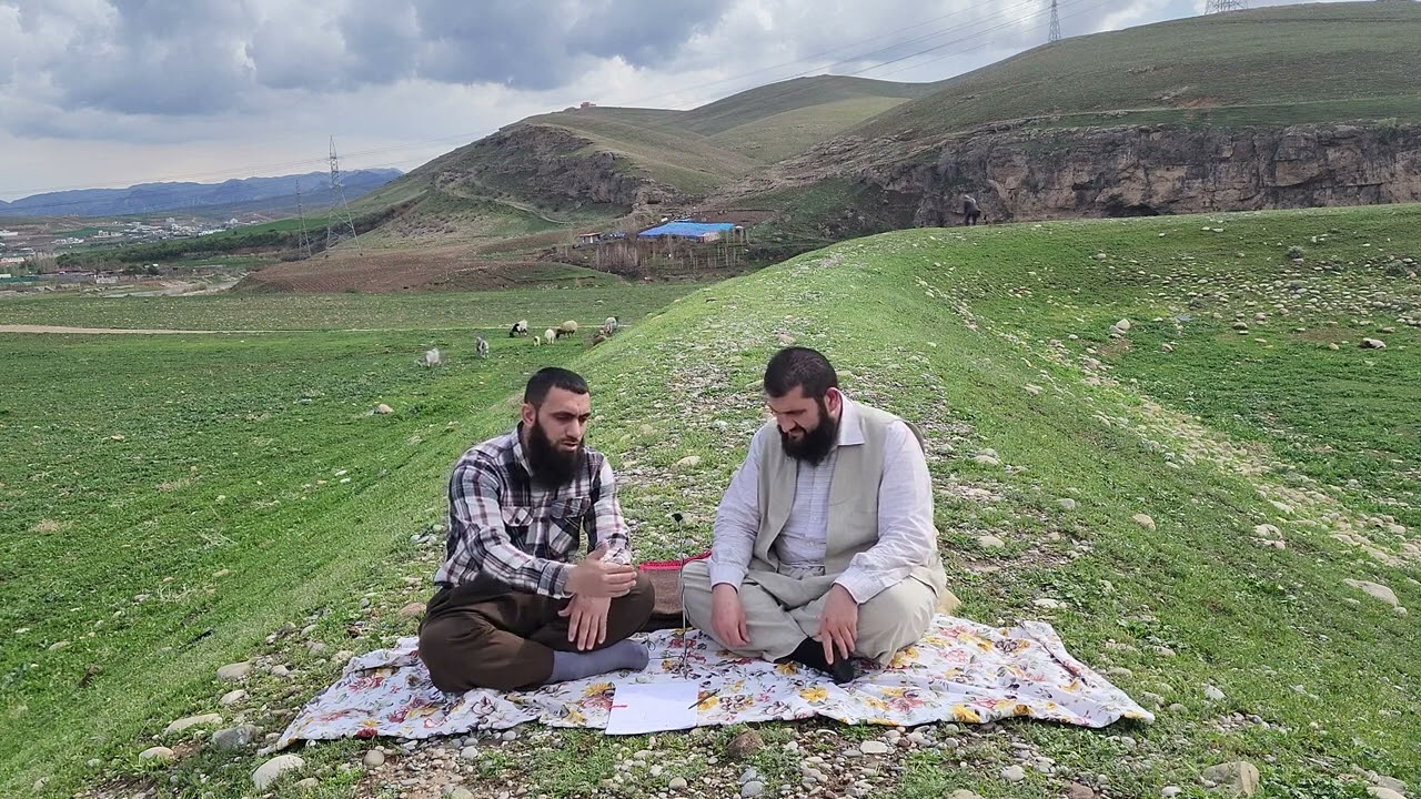 دوو ماموستاین زیرین خودێ ب پاریزت بابەتی ل سەر نڤێژێن شەڤێ /ملا غریب سندي ملا عمر زاخولي