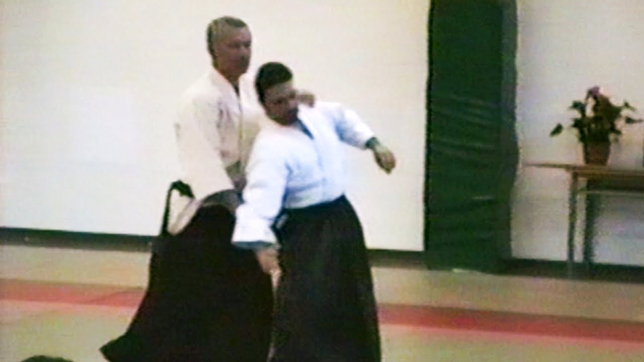 Irimi(nage), Part 2: Opening  - Stéphane Benedetti - Aikido Seminar in Milano, 04.11.2000