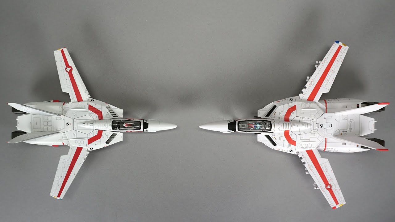 Calibre Wings vs KitzConcept 1/72 Scale VF-1 Comparison