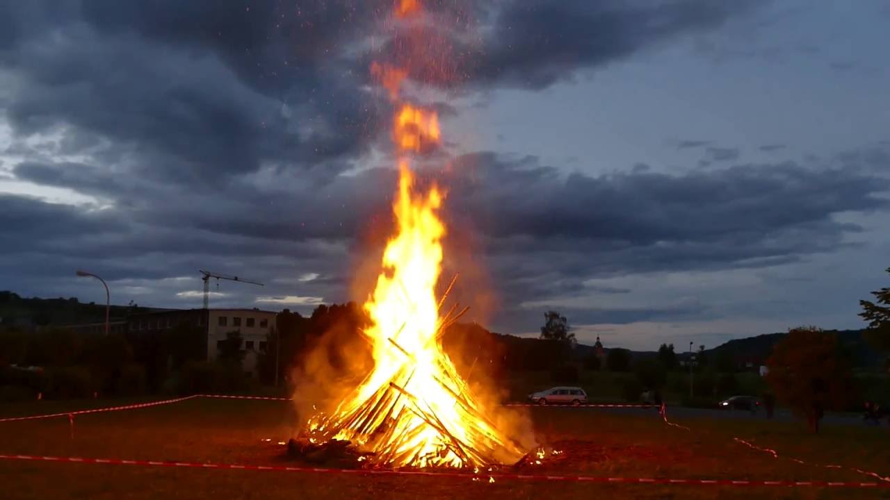 Sonnenwendfeuer in Gräfenroda 2016