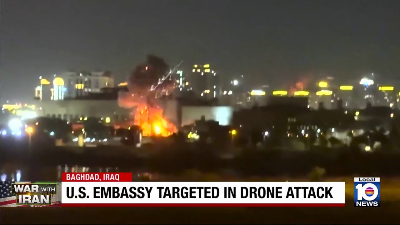 Беспилотники и ракеты обстреляли посольство США в Багдаде.