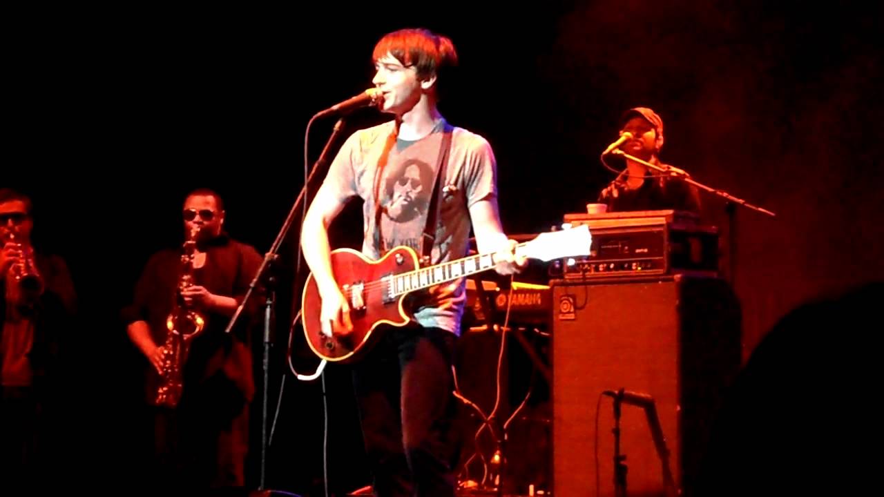 United Way Rocks Drake Bell "Makes Me Happy" - Miami, FL 5/7/11