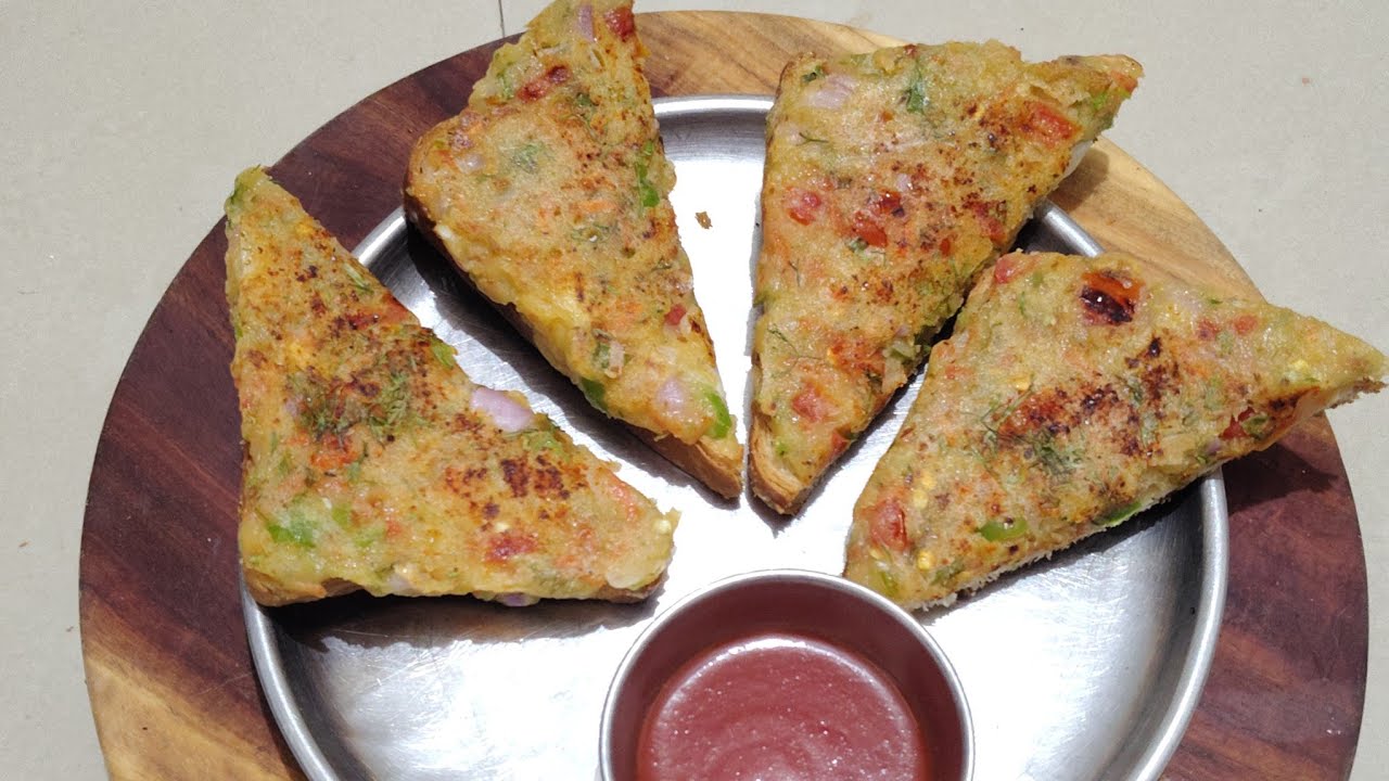 ​१. कुरकुरीत ब्रेड रवा टोस्ट रेसिपी | Bread Rava Toast | झटपट नाश्ता