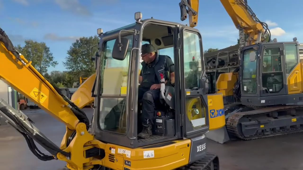 XCMG XE55E - 5.5t Minibagger Kettenbager | MR Baumaschinen