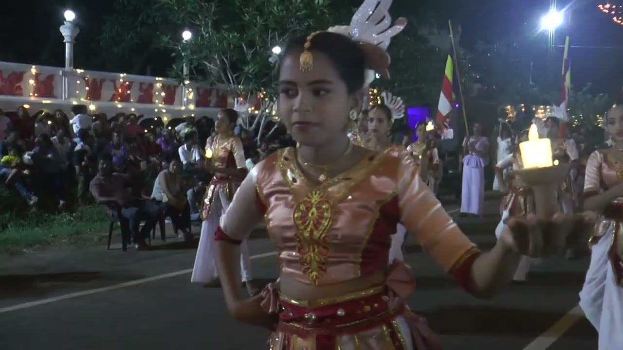 ආලෝක පූජා නර්තනය