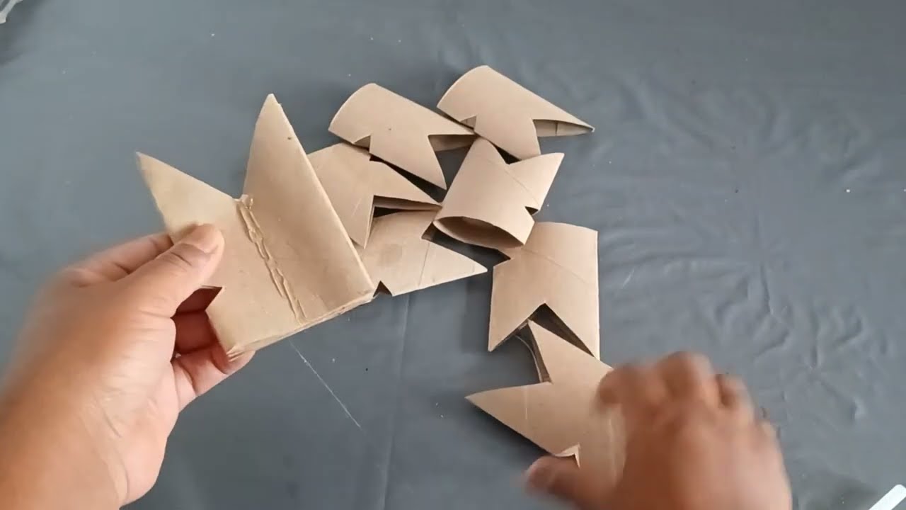 Enfeite de natal com rolo de papel higienico reciclagem criativa