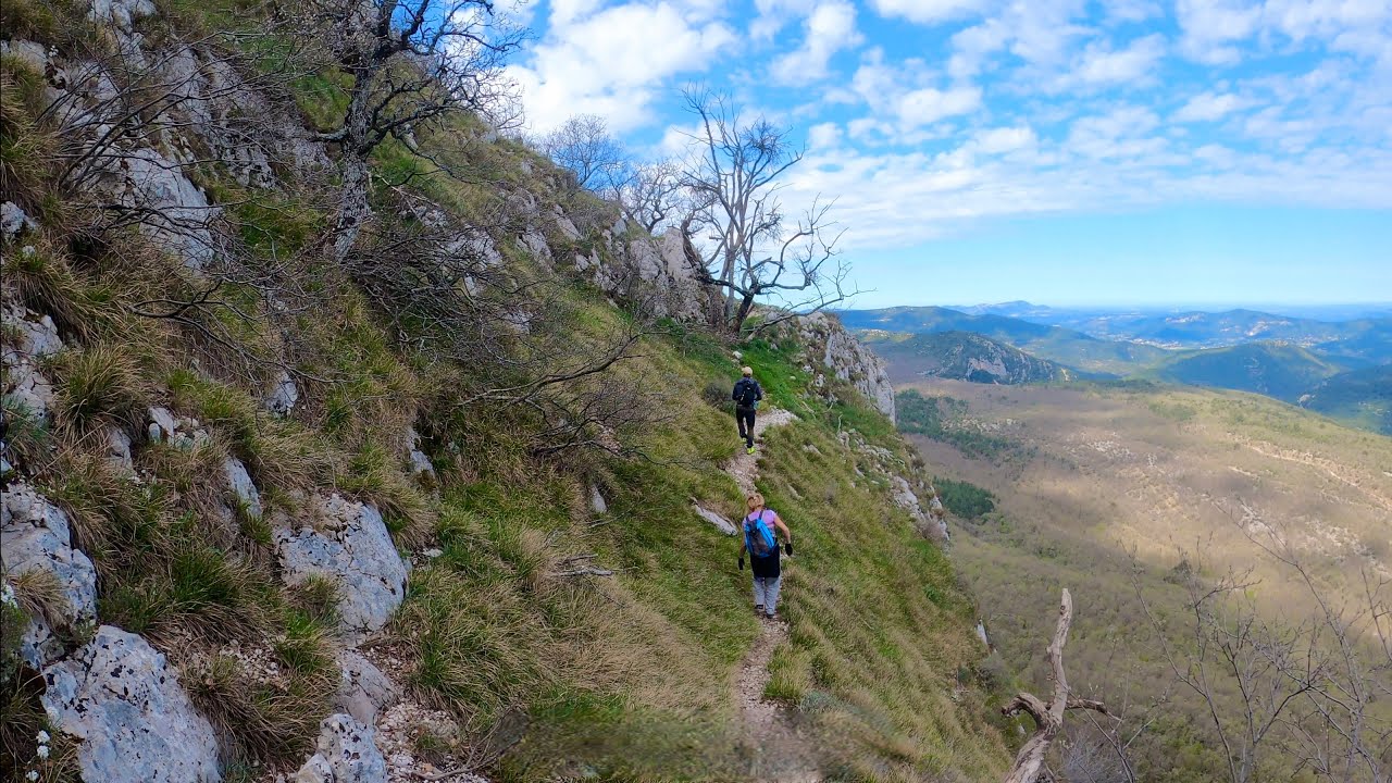Voie Gombault  La sainte Baume Le saint Pilon Avril 24