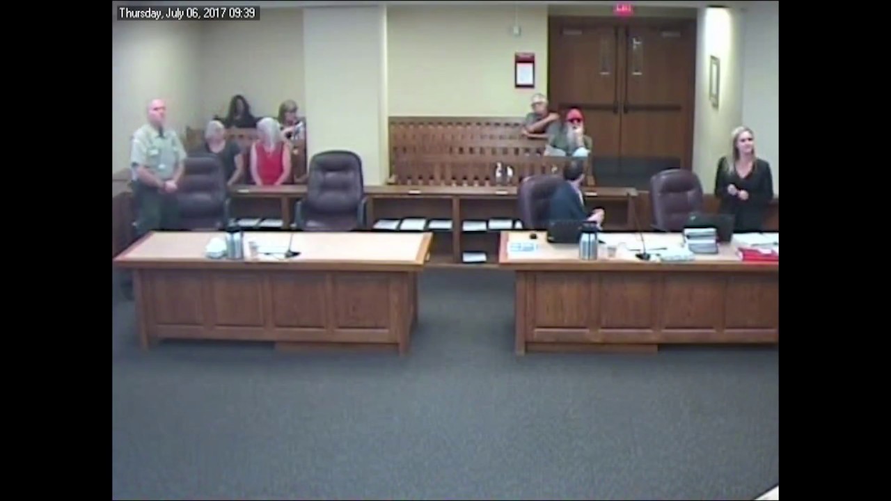Video shows courtroom scuffle between deputy and defendant