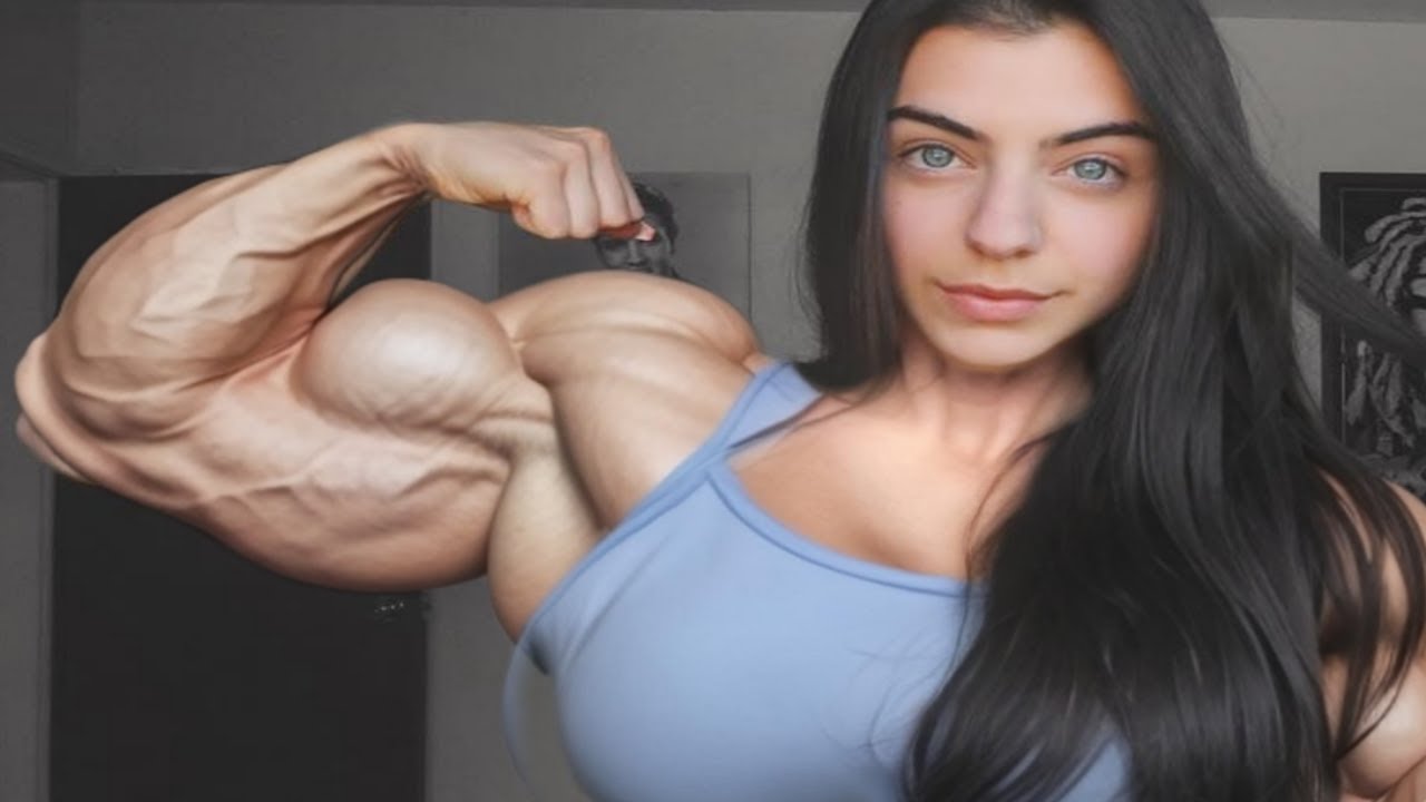 HULK FEMALE BODYBUILDER WITH STEEL BICEPS : K LEE