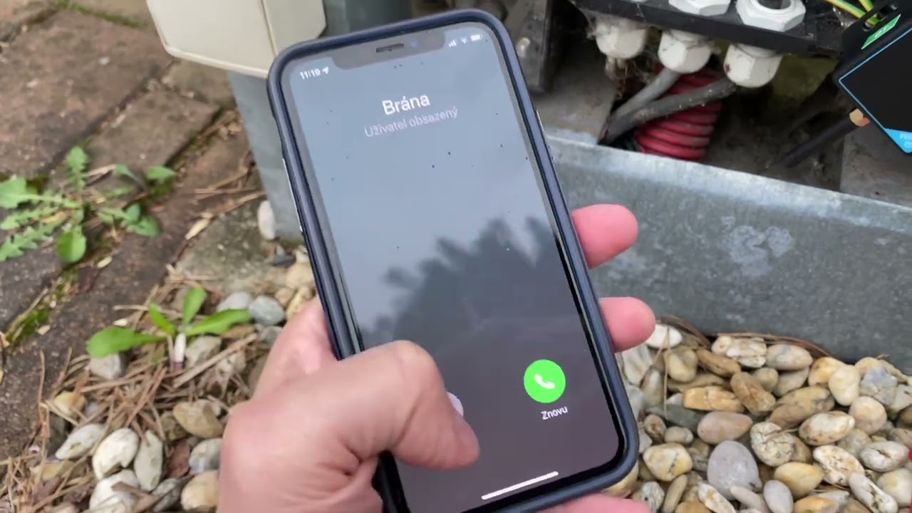 Otevírání brány přes mobilní telefon