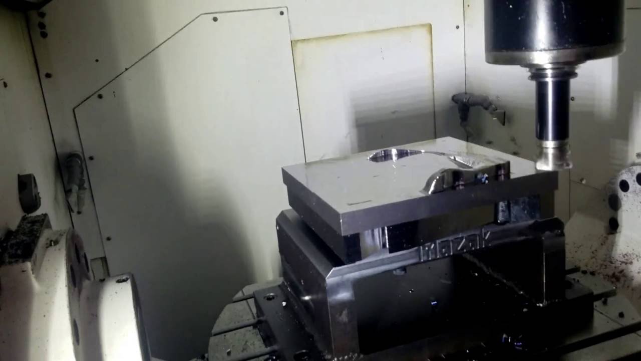 Mazak variaxis 700