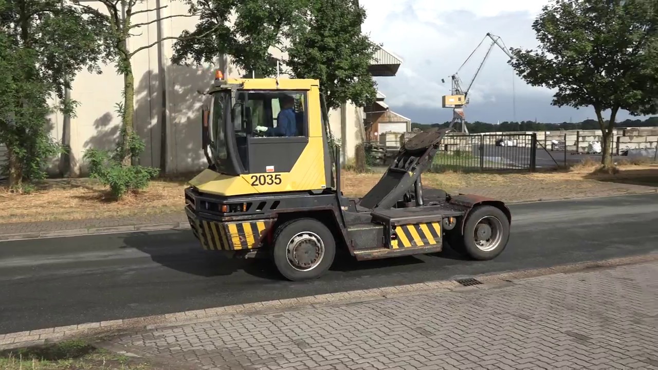 D3640 = 35.000kg used Terberg RT222 4x4 RoRo Terminal truck from 2005