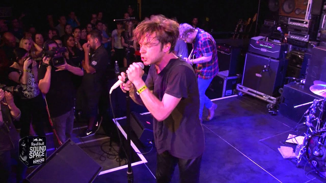 Cage The Elephant  - Come A Little Closer [Live from KROQ]