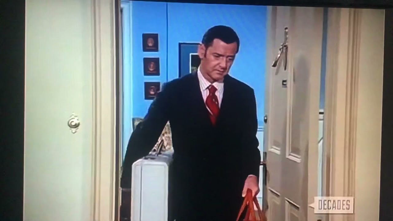The Odd Couple Intro (Season 3)