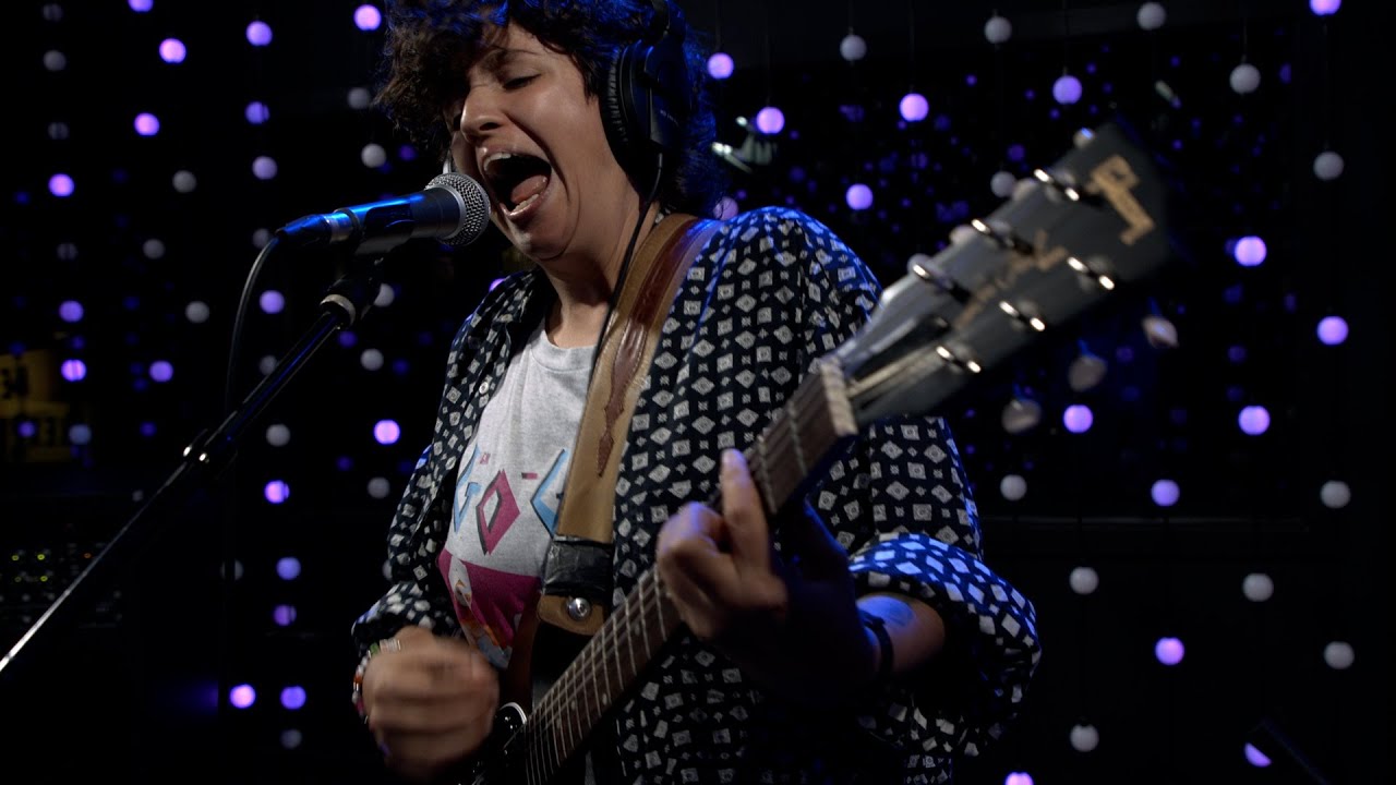 Barbi Recanati - En La Frente (Live on KEXP)