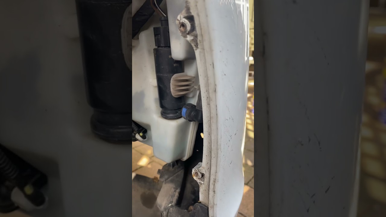 2015 mk5 VW polo  window washer pump