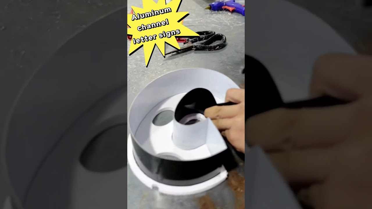 Melic - How to make aluminum channel letter signs