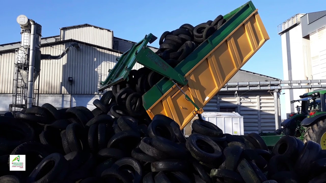 Collecte des pneus usagés agricoles dans les Landes
