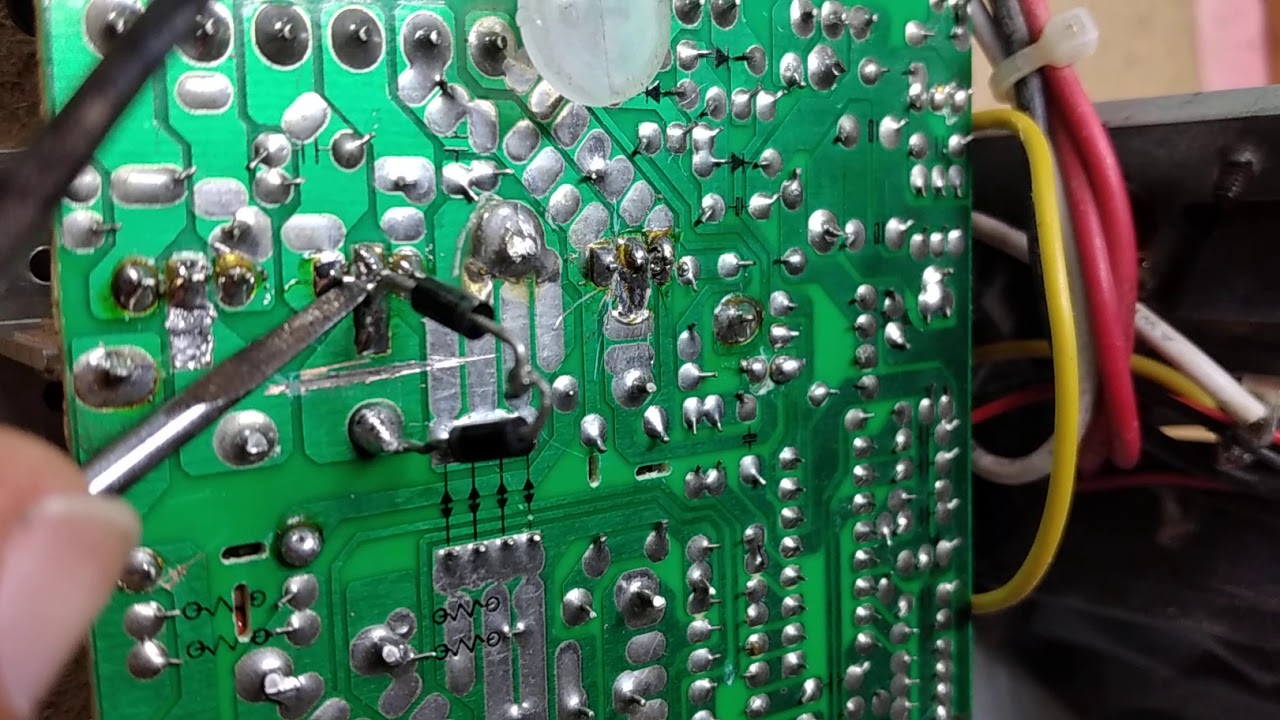 carregador de bateria caseiro usando fonte de pc dando 13,7