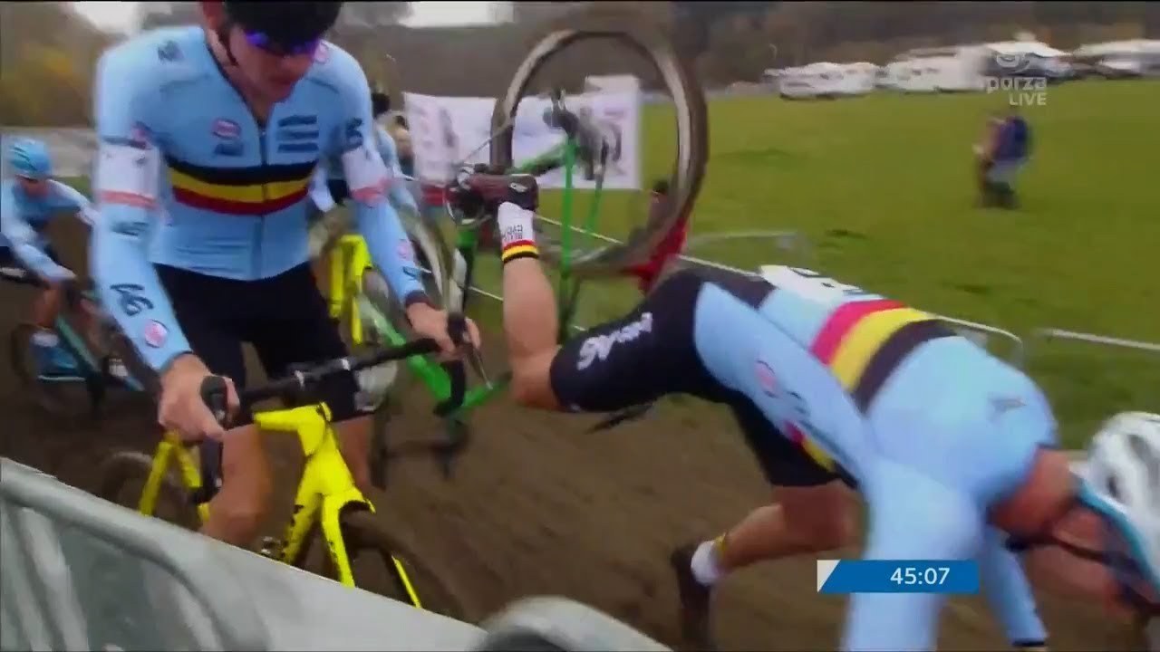 Crashes & Close Calls of 2017/18 Cyclocross Season HD