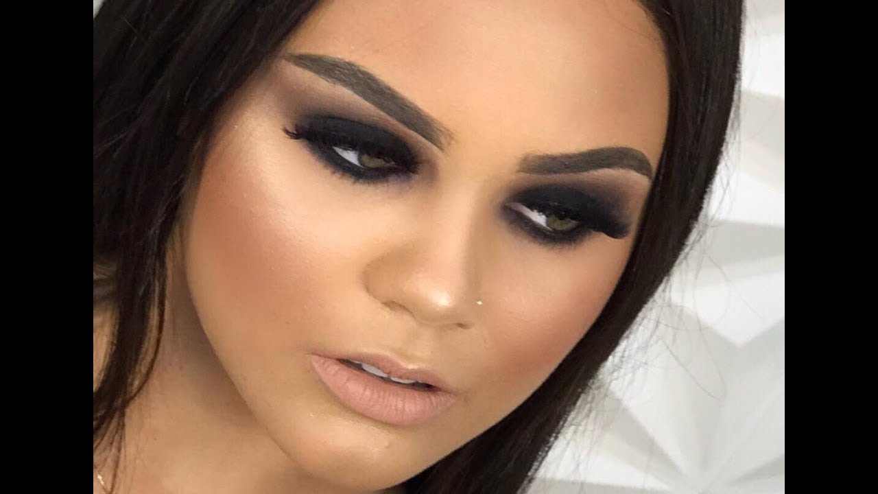 Maquiando cliente #28: Olho Preto para iniciantes - SMOKEY EYES