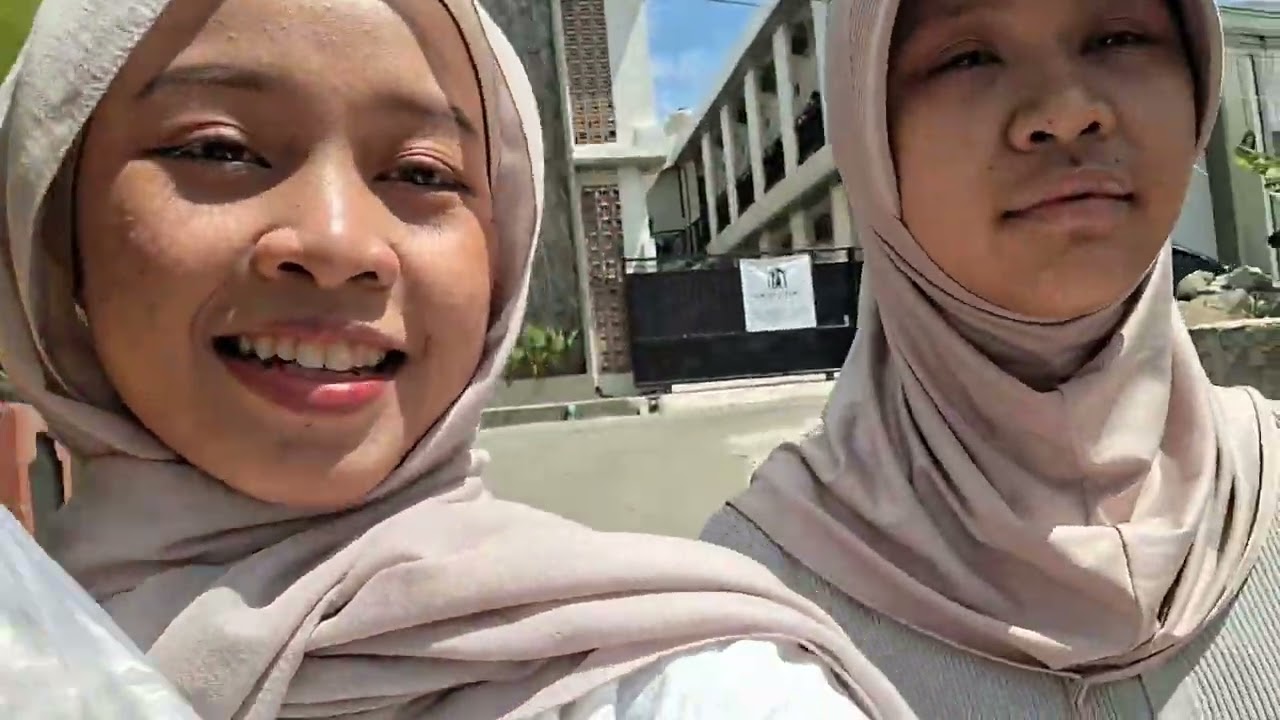 Back to Campus: First Week of Semester 2 