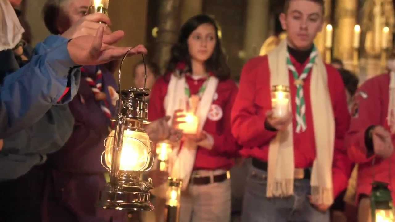 Lumière de Bethléem 2013 Chant