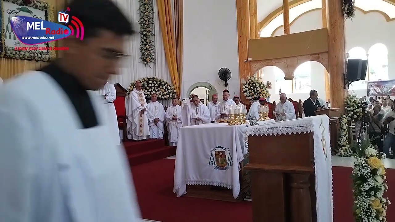 ORDENACION DE NUEVO OBISPO DE SUCUMBIOS