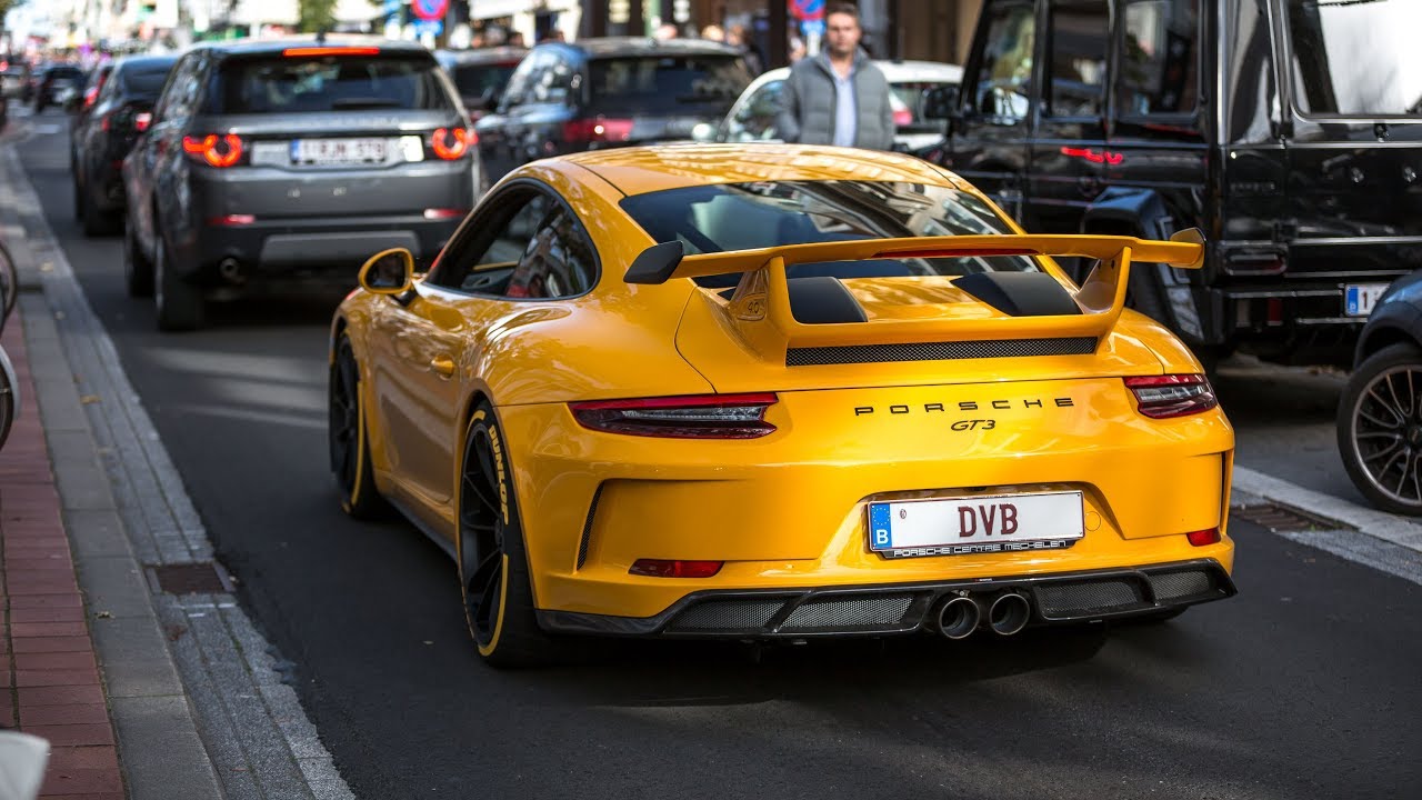Porsche 991.2 GT3 with Akrapovic Exhaust - LOUD Accelerations & Downshifts !