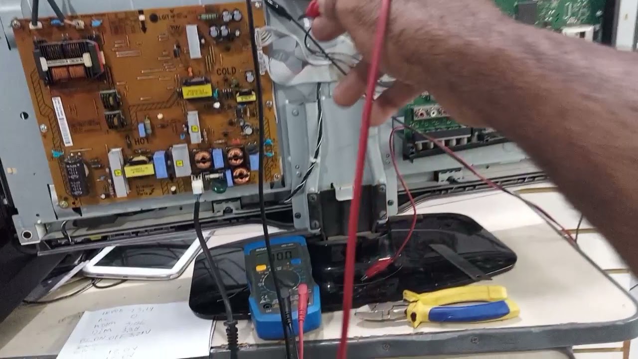 tv Philips não liga e nem o led ascende